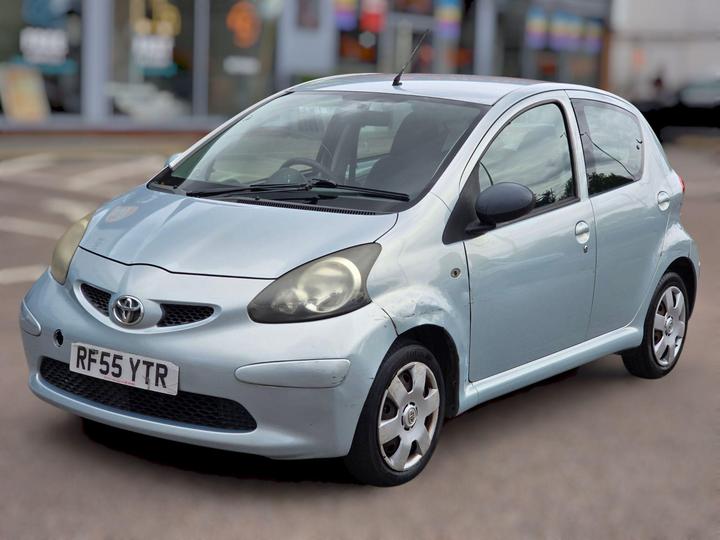 Toyota AYGO - 1.0 VVT-i + MultiMode Euro 4 5dr - 1 YEAR M.O.T/ULEZ COMPLAINT - Image 2