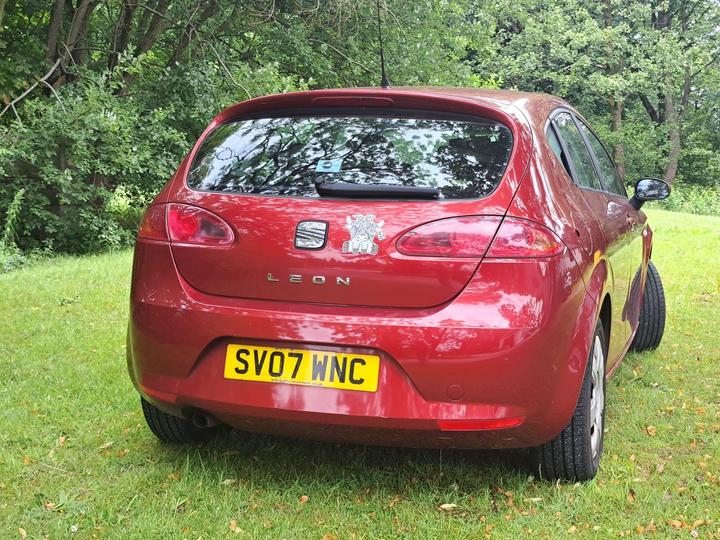 SEAT Leon - 1.6 8V Reference Euro 4 5dr - FULL SERVICE HISTORY,3 OWNER - Image 17