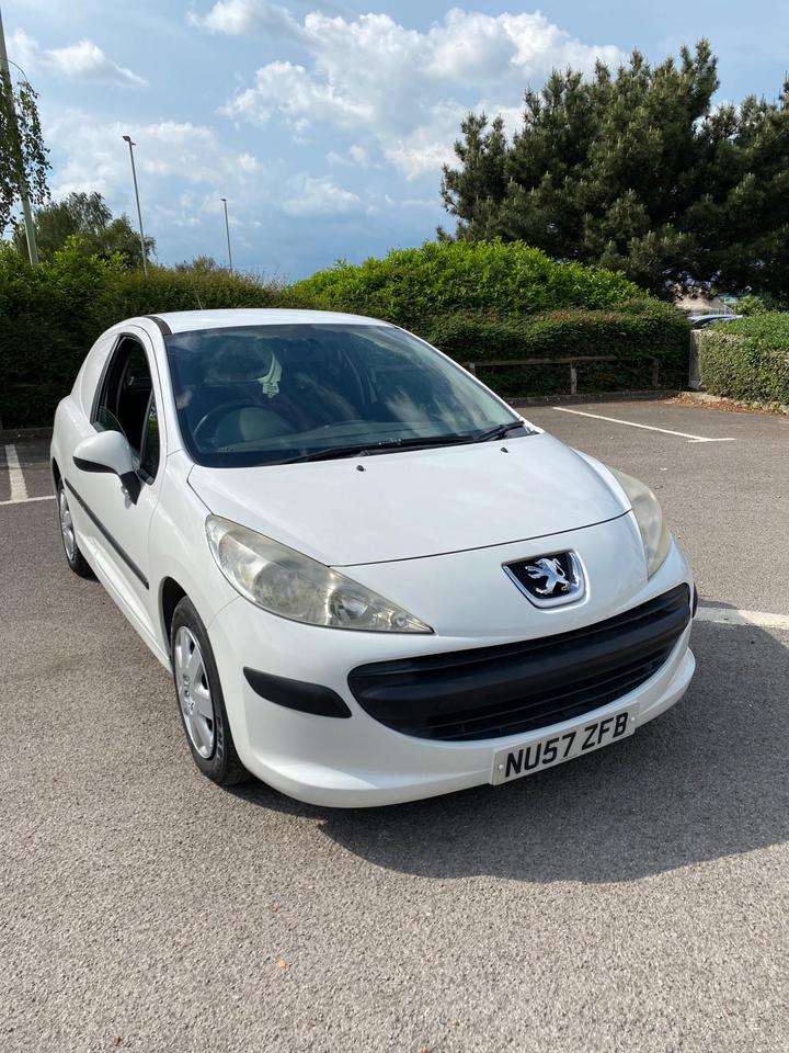 Cheap Peugeot 207 - 1.4 HDi 70 Car Derived Van 3dr Diesel Manual (110 g/km, 68 bhp) for sale in Gloucester, Gloucestershire