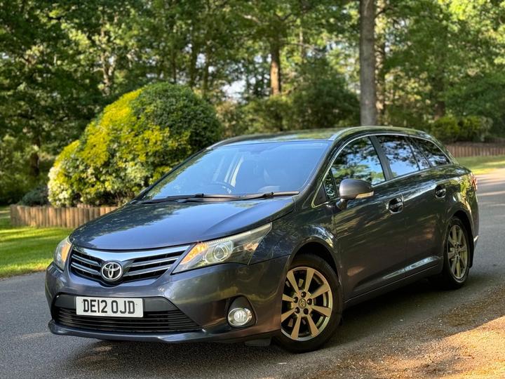 Cheap Toyota Avensis - 2.2 D-4D T4 Tourer Euro 5 5dr - MOT APRIL 2026 + JUST SERVICED for sale in Stafford, Staffordshire