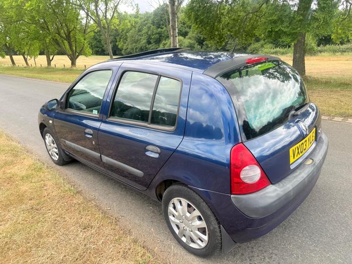 Renault Clio - 1.2 16v Expression 5dr - Low mileage 18000. 1.2 5drs - Image 4