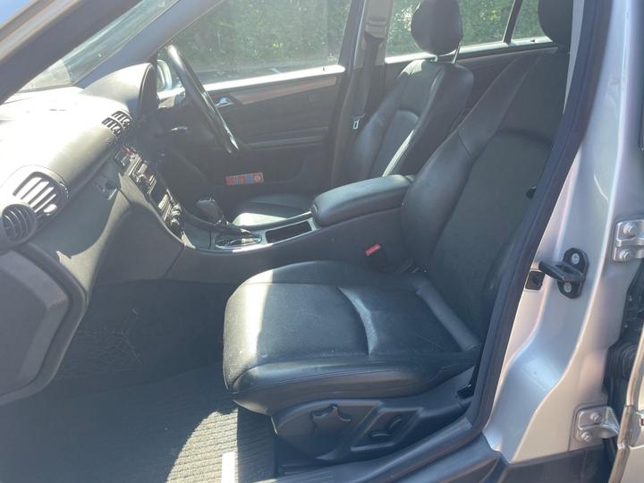 Mercedes-Benz C Class - 1.8 C200 Kompressor Avantgarde SE 4dr - One Owner From New - Image 9