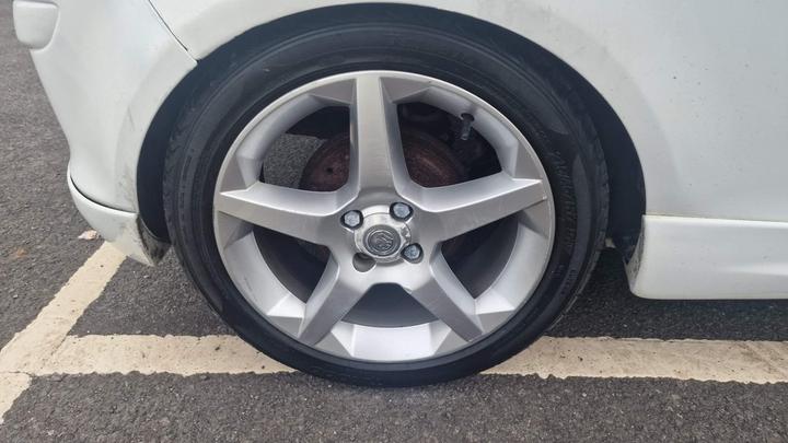 Vauxhall Corsa - 1.4i 16v SRi 3dr (a/c) - Image 7