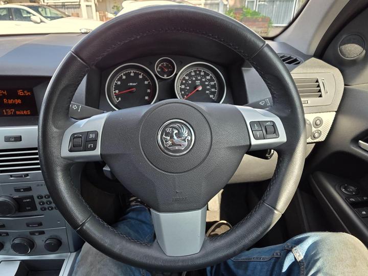 Vauxhall Astra - 1.4i 16v Active 5dr - FUL SERVICE HIST+NEW MOT+CHEAP - Image 19