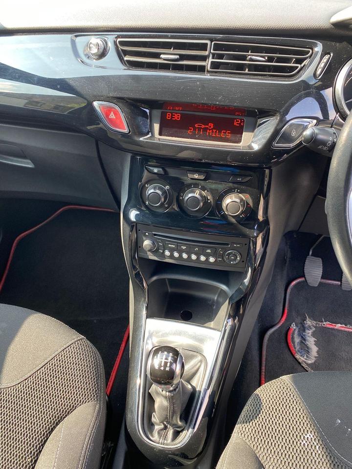 Citroen DS3 - 1.6 e-HDi Airdream DStyle Euro 5 (s/s) 3dr - Please read description - Image 20