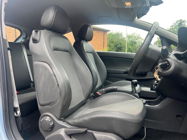 Vauxhall Corsa - 1.2i 16v Design 3dr (a/c) - FULL SERVICE HISTORY/LONG MOT - Image 18