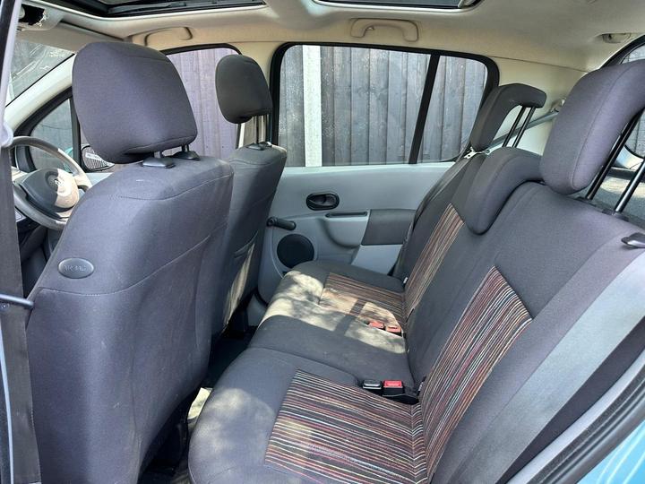 Renault Modus - 1.2 TCe 16v Expression 5dr - ULEZ-PANORAMIC ROOF-BUYNOW - Image 25