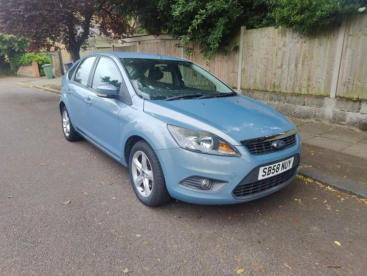 Cheap Ford Focus - 1.8 Zetec 5dr for sale in Sydenham, Greater London