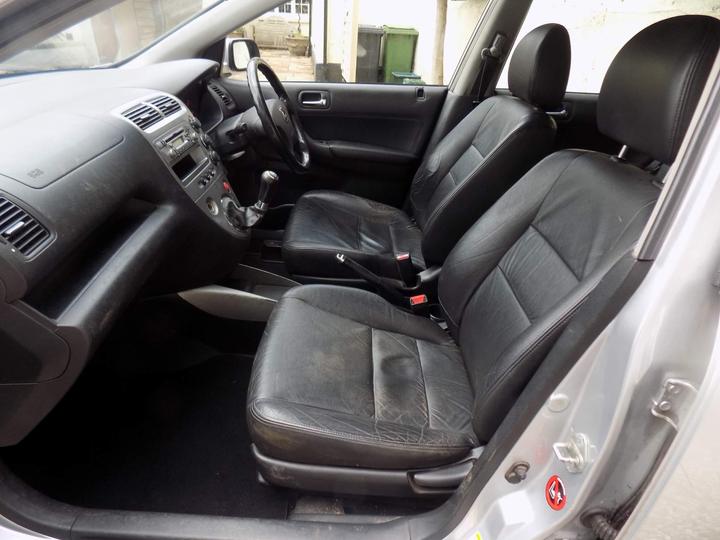 Honda Civic - 1.6 i-VTEC Executive 5dr - 1 Years Mot.Ulez compliant - Image 7