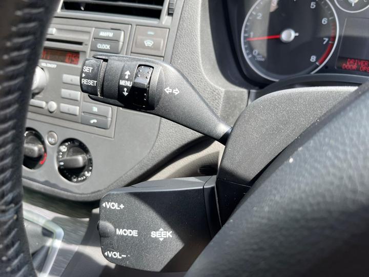 Ford C-Max - 1.6 16v Zetec 5dr - FULL SERVICE HISTORY ,2KEYS!! - Image 21