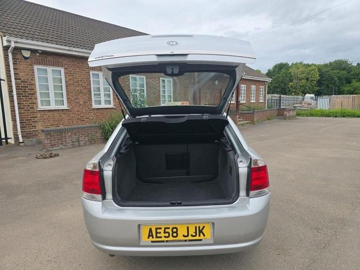 Vauxhall Vectra - 1.8 VVT Design 5dr - PART X TO CLEAR - Image 8