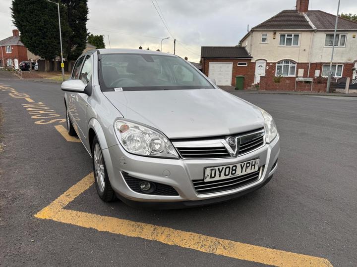 Cheap Vauxhall Astra - 1.6i 16v Design 5dr - Full Service History for sale in Wolverhampton, West Midlands
