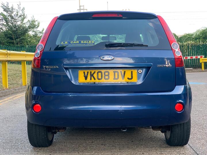 Ford Fiesta - 1.25 Zetec Blue Edition 5dr - Image 21
