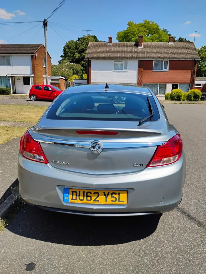 Vauxhall Insignia - 2.0 CDTi SE Nav Auto Euro 5 5dr - Image 5