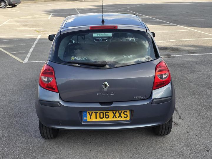 Renault Clio - 1.4 16v Dynamique 3dr - LOW MILES+2 OWNERS - Image 4