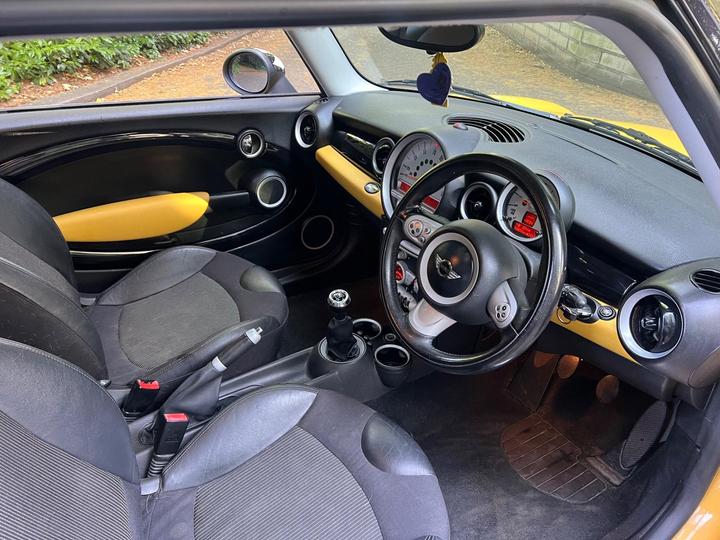MINI Hatch - 1.6 Cooper Euro 4 3dr - Image 15