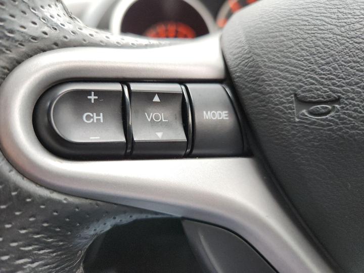Honda Jazz - 1.4 i-VTEC EX Euro 4 5dr - PAN ROOF+FSH(13 SERVICE)+2 KEY - Image 16
