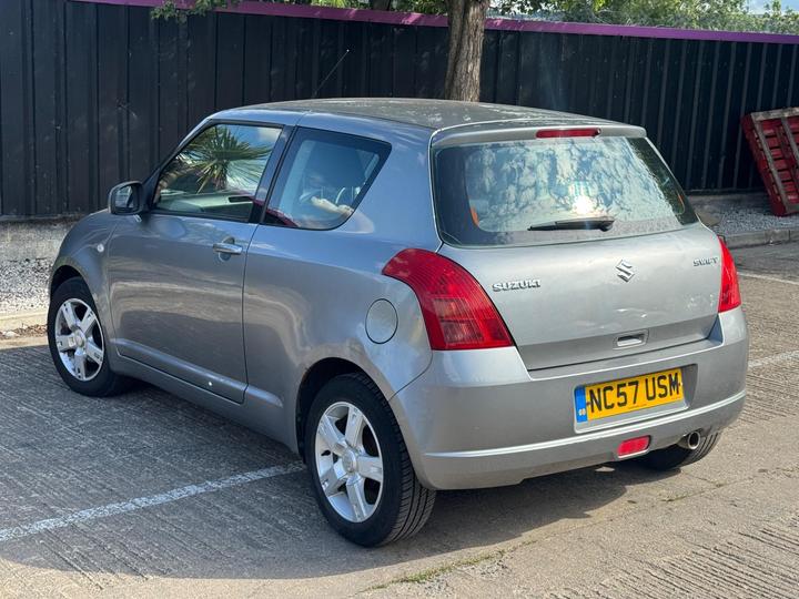 Suzuki Swift - 1.3 GL 3dr - LONG MOT|CLEAN CAR|GOOD RUNNER - Image 14