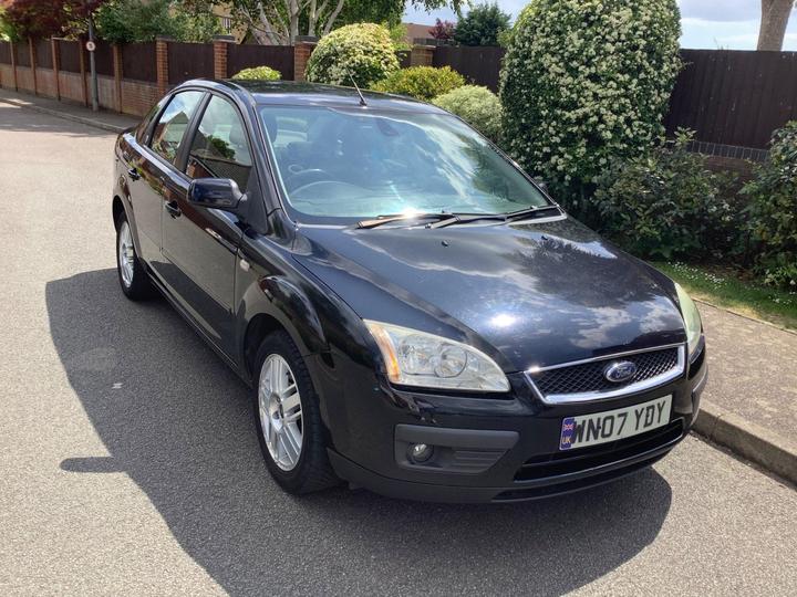 Cheap Ford Focus - 2.0 Ghia 4dr - AUTOMATIC for sale in Rochford, Essex
