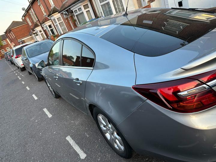 Vauxhall Insignia - 2.0 CDTi ecoFLEX SRi Euro 5 (s/s) 5dr - Image 3