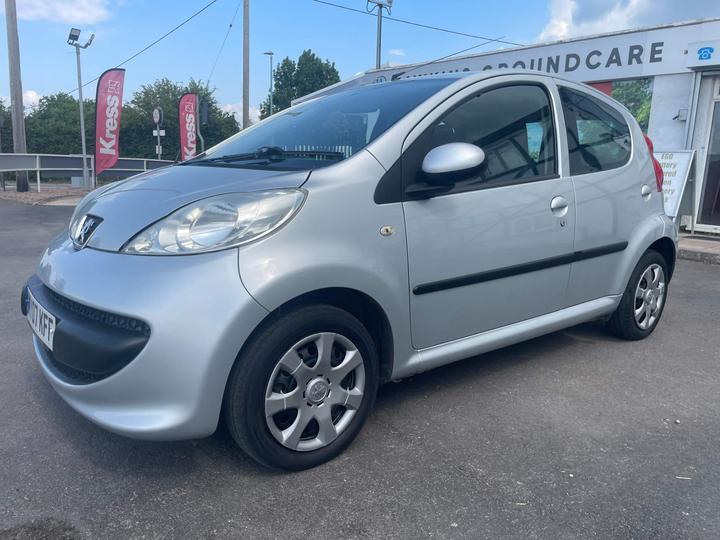 Cheap Peugeot 107 - 1.0 12V Urban Euro 4 5dr - 20 ROAD TAX, 5 DOOR 1.0 PETROL for sale in Stonehouse, Gloucestershire