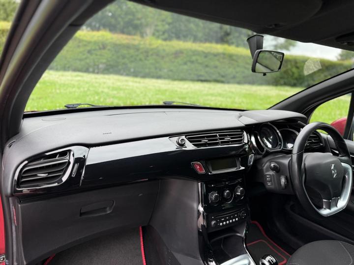 Citroen DS3 - 1.6 e-HDi Airdream DStyle Euro 5 (s/s) 3dr - Warranty, DELIVERY, Immaculate - Image 11