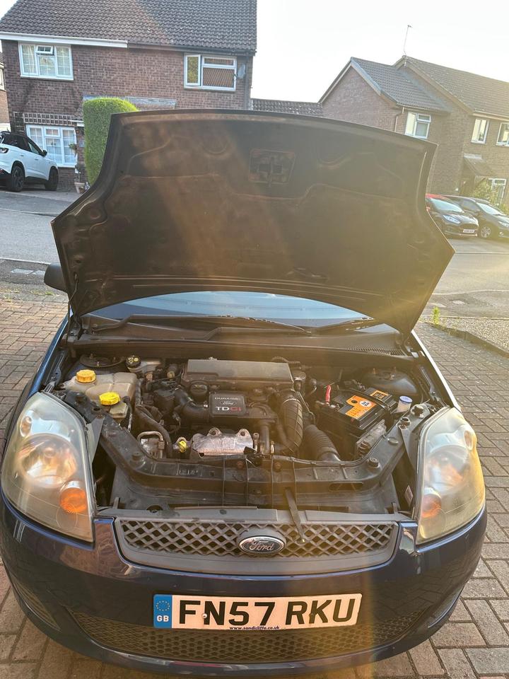 Ford Fiesta - 1.4 TD Style Climate 5dr - 12 month MOT and service - Image 11
