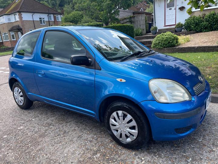 Cheap Toyota Yaris - 1.0 VVT-i T2 3dr - (Last Owner For 5 Years) for sale in High Wycombe, Buckinghamshire