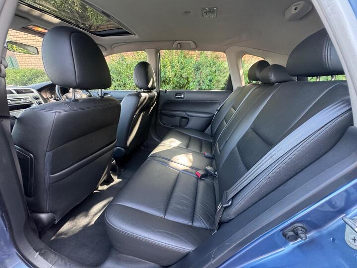 Honda Civic - 1.6 i-VTEC Executive 5dr - GOOD SPEC ULEZ MOT SRV HISTORY - Image 16