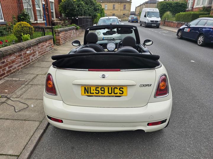 MINI Convertible - 1.6 Cooper Euro 4 2dr - Image 2