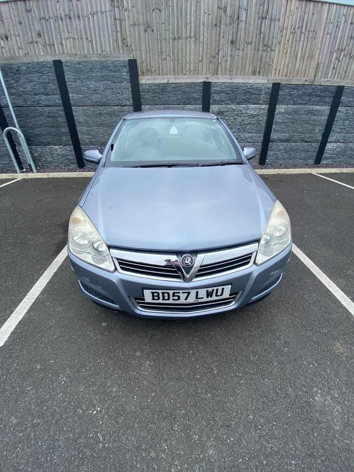 Cheap Vauxhall Astra - 1.6i 16v Life 5dr for sale in Derby, Derbyshire