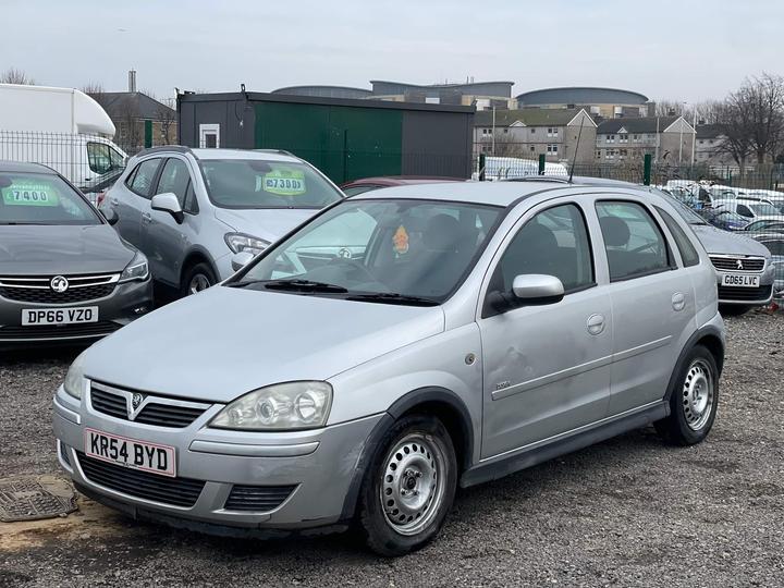 Vauxhall Corsa - 1.4i 16v Design 5dr (a/c) - Automatic+low insurance - Image 4