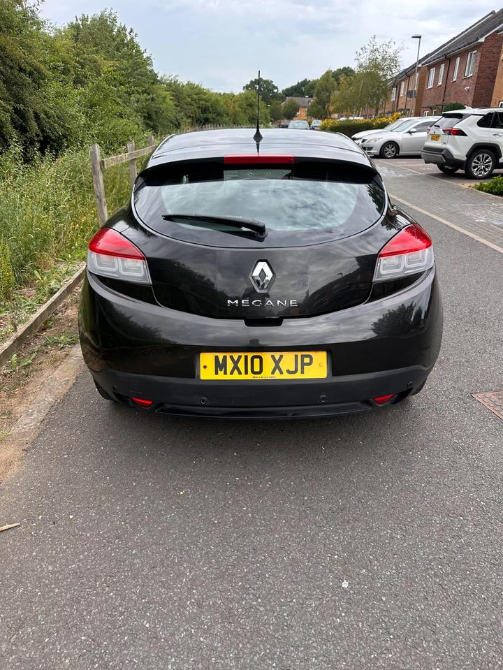 Renault Megane - 1.6 16V I-Music Euro 5 3dr - ⭐️NEW MOT- GREAT SPEC - Image 11