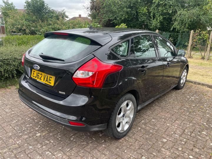 Ford Focus - 1.6 TDCi Edge Euro 5 (s/s) 5dr - Image 5
