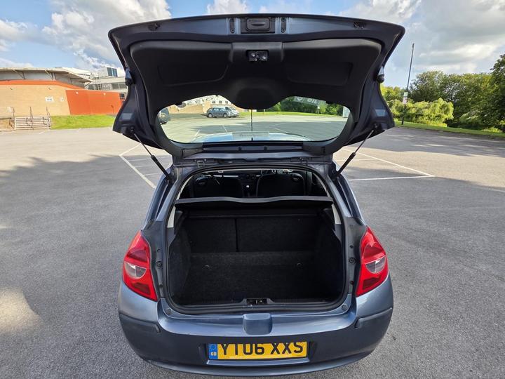 Renault Clio - 1.4 16v Dynamique 3dr - LOW MILES+2 OWNERS - Image 9