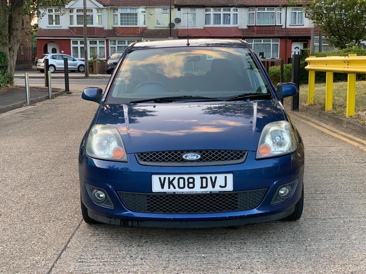 Ford Fiesta - 1.25 Zetec Blue Edition 5dr - Image 2
