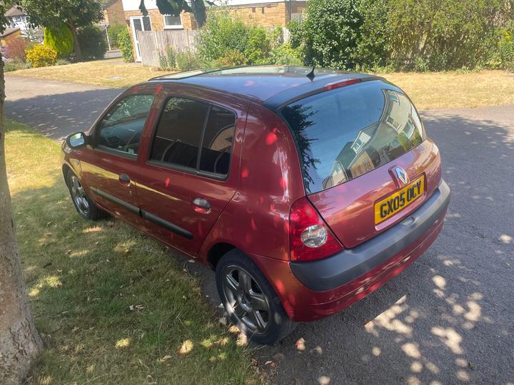 Renault Clio - 1.4 16v Expression 5dr - Image 4
