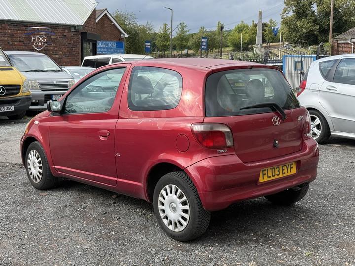 Toyota Yaris - 1.0 VVT-i Colour Collection 3dr - Image 5