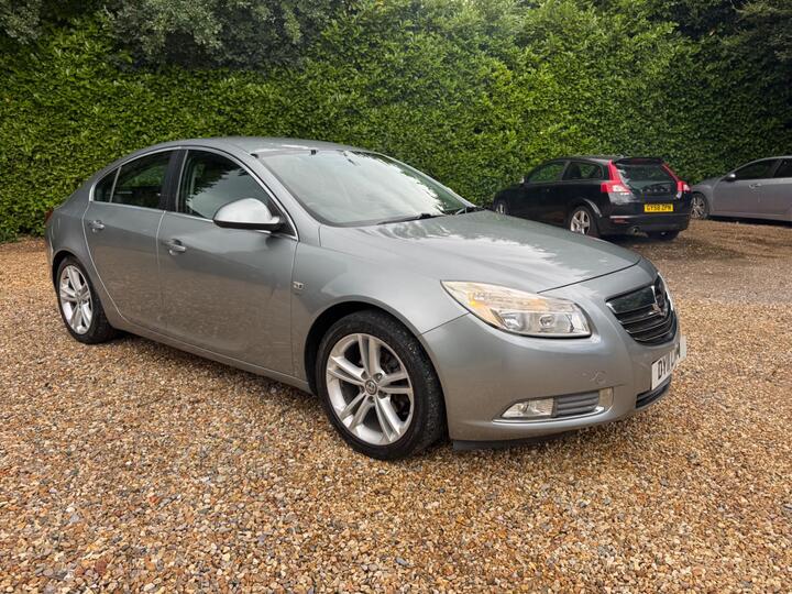 Cheap Vauxhall Insignia - 1.8 16V SRi Nav Euro 5 5dr - Ulez free excellent runner for sale in High Wycombe, Buckinghamshire