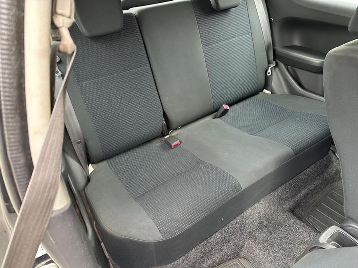 Suzuki Swift - 1.3 SZ2 3dr - 11 months MOT 2 KEYS ULEZ FREE - Image 5