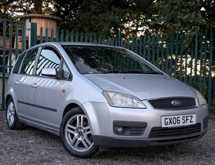Cheap Ford Focus C-Max - 1.6 16v Zetec 5dr - JUST SERVICED*LOVELY SPEC*ULEZ for sale in Harrow, Greater London
