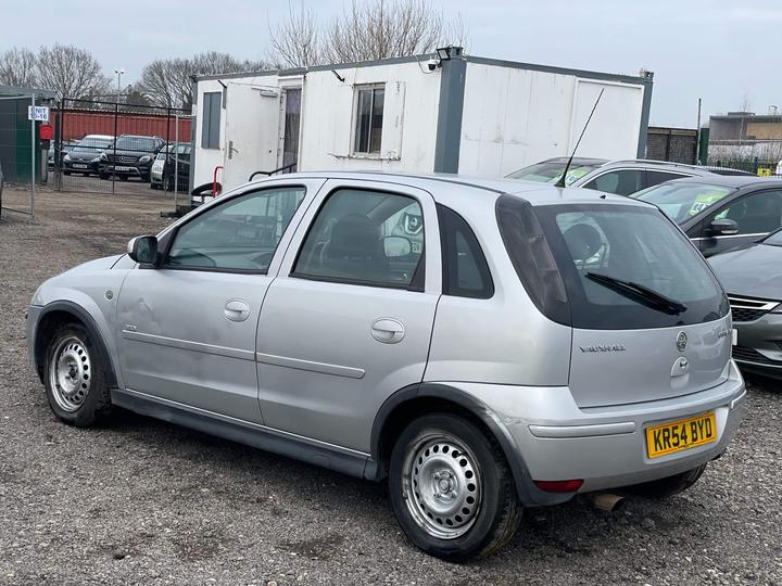 Vauxhall Corsa - 1.4i 16v Design 5dr (a/c) - Automatic+low insurance - Image 8