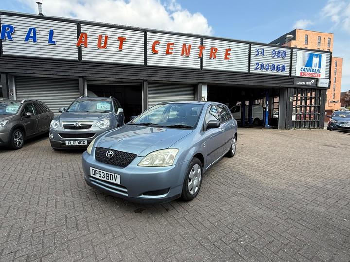 Toyota Corolla - 1.4 VVT-i T2 5dr - Great first time car - Image 3