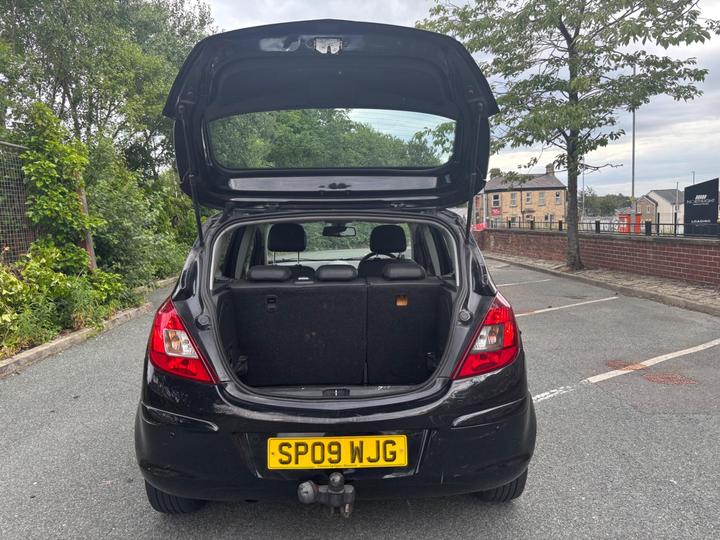Vauxhall Corsa - 1.3 CDTi 16v Design 5dr (a/c) - LONG MOT LOW TAX BAND GOOD MPG - Image 28