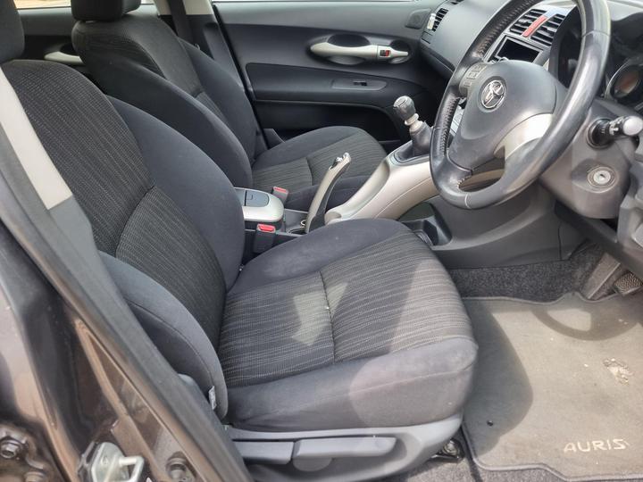 Toyota Auris - 2.0 D-4D TR 5dr - + PLEASE READ ADVERT IN FULL + - Image 13