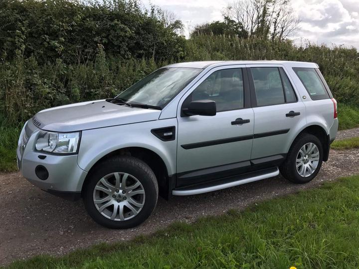 Cheap Land Rover Freelander 2 - 2.2 TD4 HSE 4WD Euro 4 5dr - Spares or repair for sale in Stone, Staffordshire