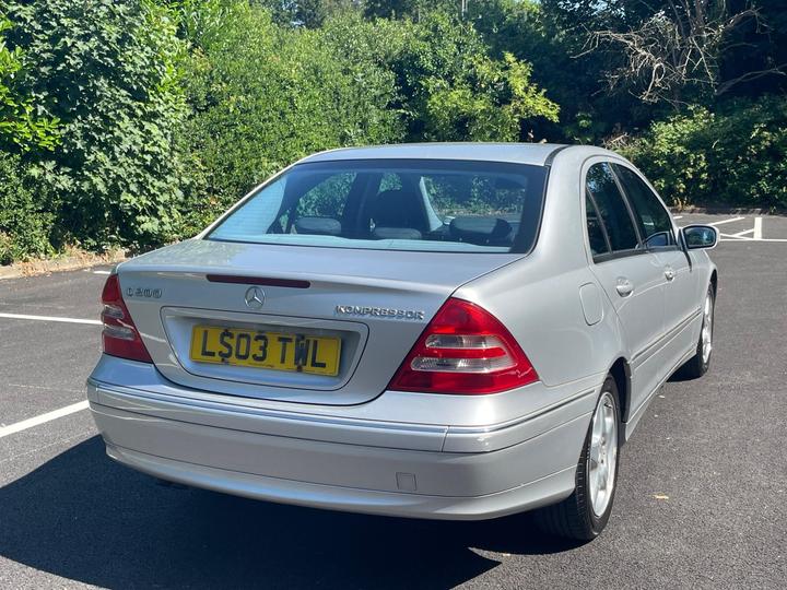 Mercedes-Benz C Class - 1.8 C200 Kompressor Avantgarde SE 4dr - One Owner From New - Image 6