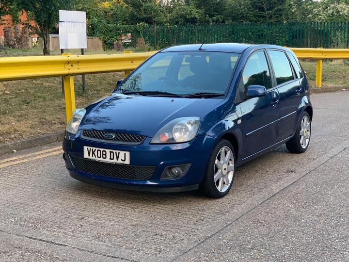 Ford Fiesta - 1.25 Zetec Blue Edition 5dr - Image 3