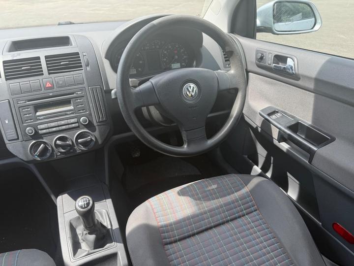 Volkswagen Polo - 1.2 S 5dr - 13 MAIN DEALER SVC, 1 PREV OWN - Image 16
