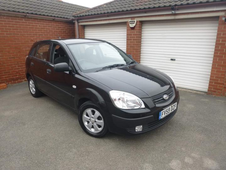 Cheap Kia Rio - 1.5 CRDi Chill 5dr - 35 Quid Tax, drives fine, VGC for sale in Doncaster, South Yorkshire